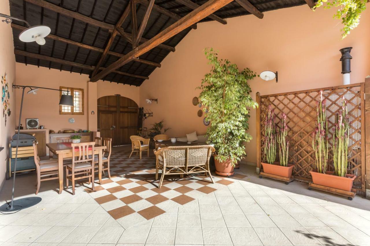 Casa Di Giulietta Villa Cabras Exterior photo